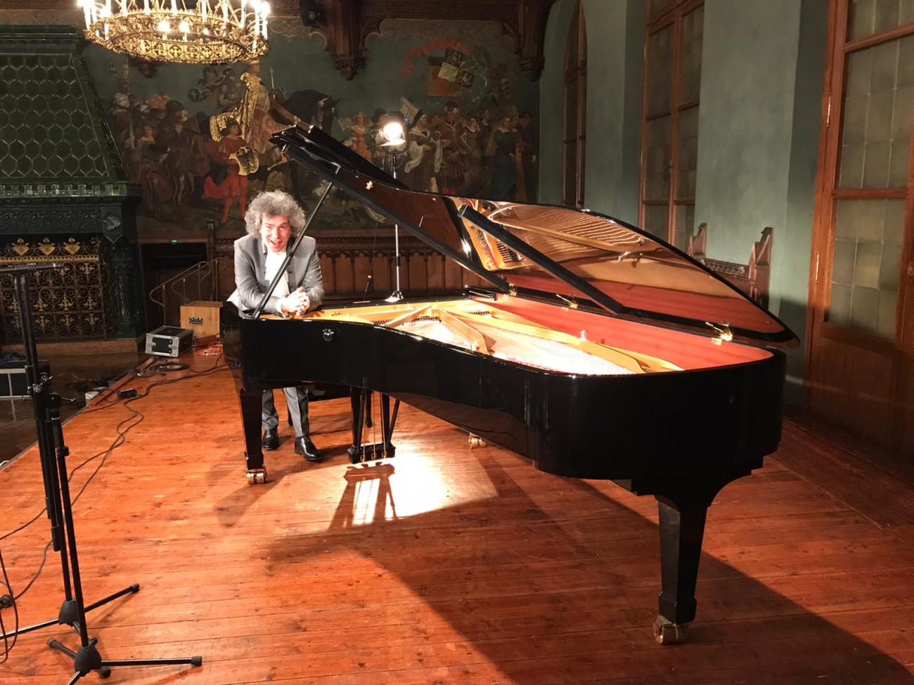 Pianist Christoph Berner, Video-Aufnahme von Beethovens &#8220;Hammerklaviersonate&#8221; mit Erklärvideo Ulrich Neumann-Cosel