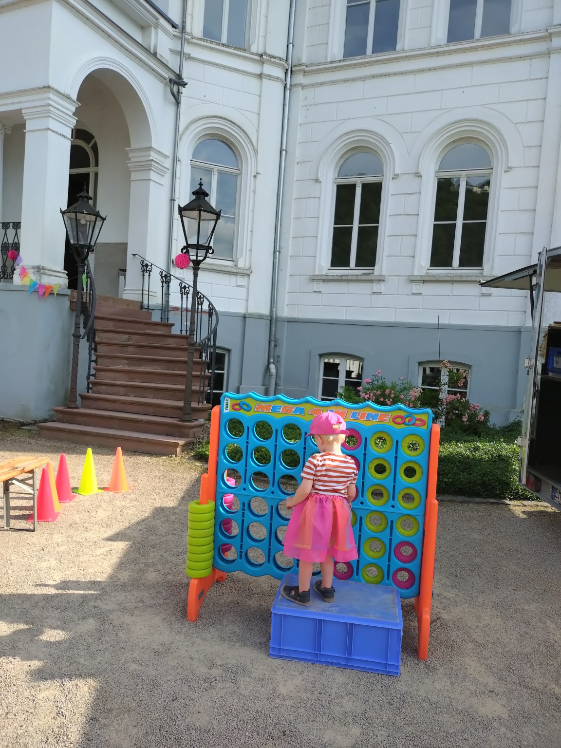 Die Bad Biennale, Die Bad Biennale A.Schofield