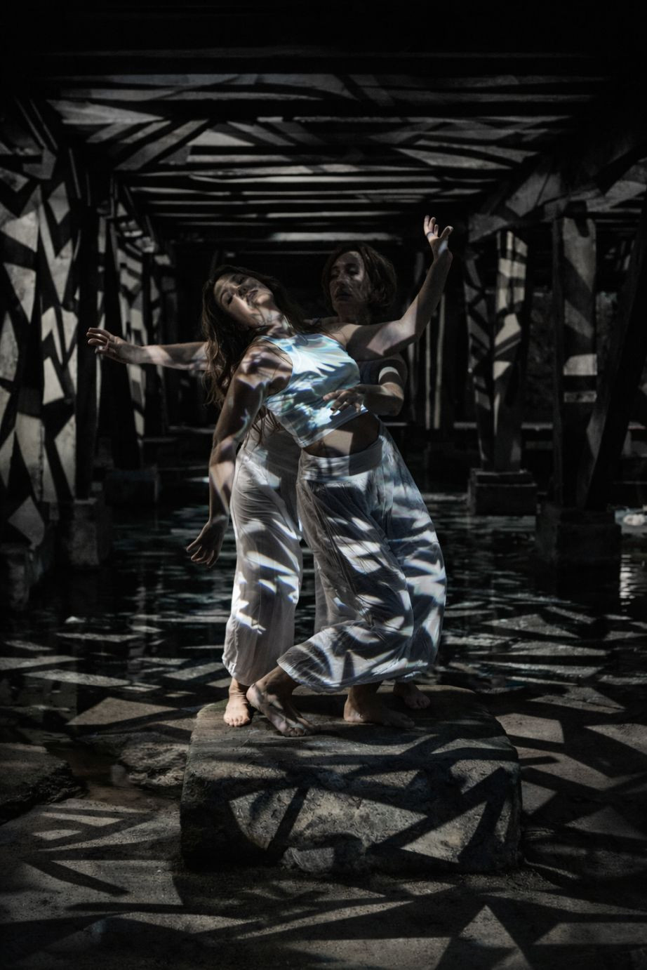 Moving Stones, Moving Stones